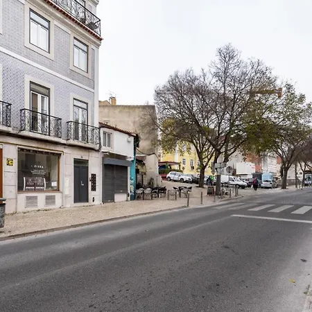 Apartament Whome Chic 2-bed Near Santos & Alcantara Perfect For Families & Couples